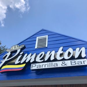 Pimentón Parrilla & Bar
